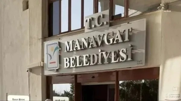 CHP’li başkanın rüşvet trafiğini yeğen yürütüyordu! Başkanın yeğeni 'çantacı' çıktı